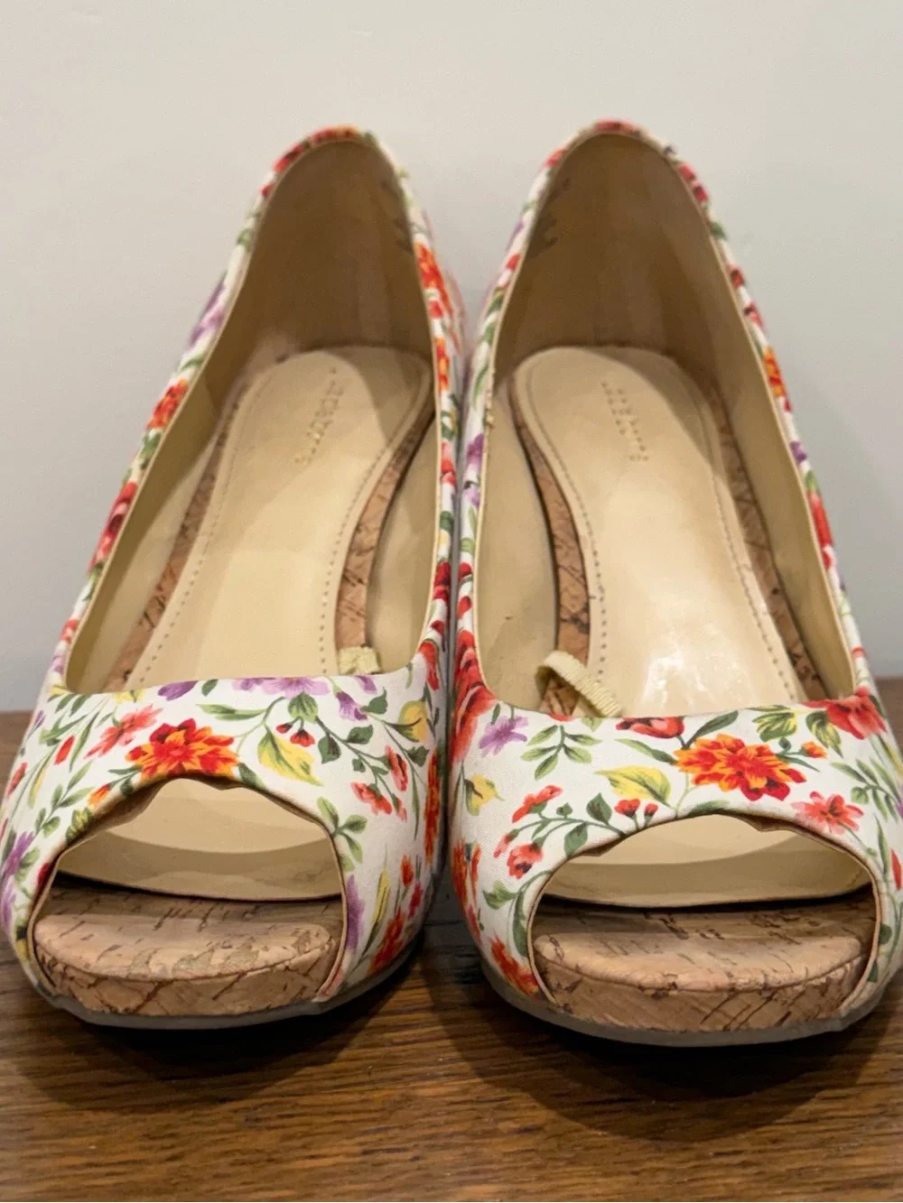 Floral Peep-Toe Cork Heel Pumps - White Floral